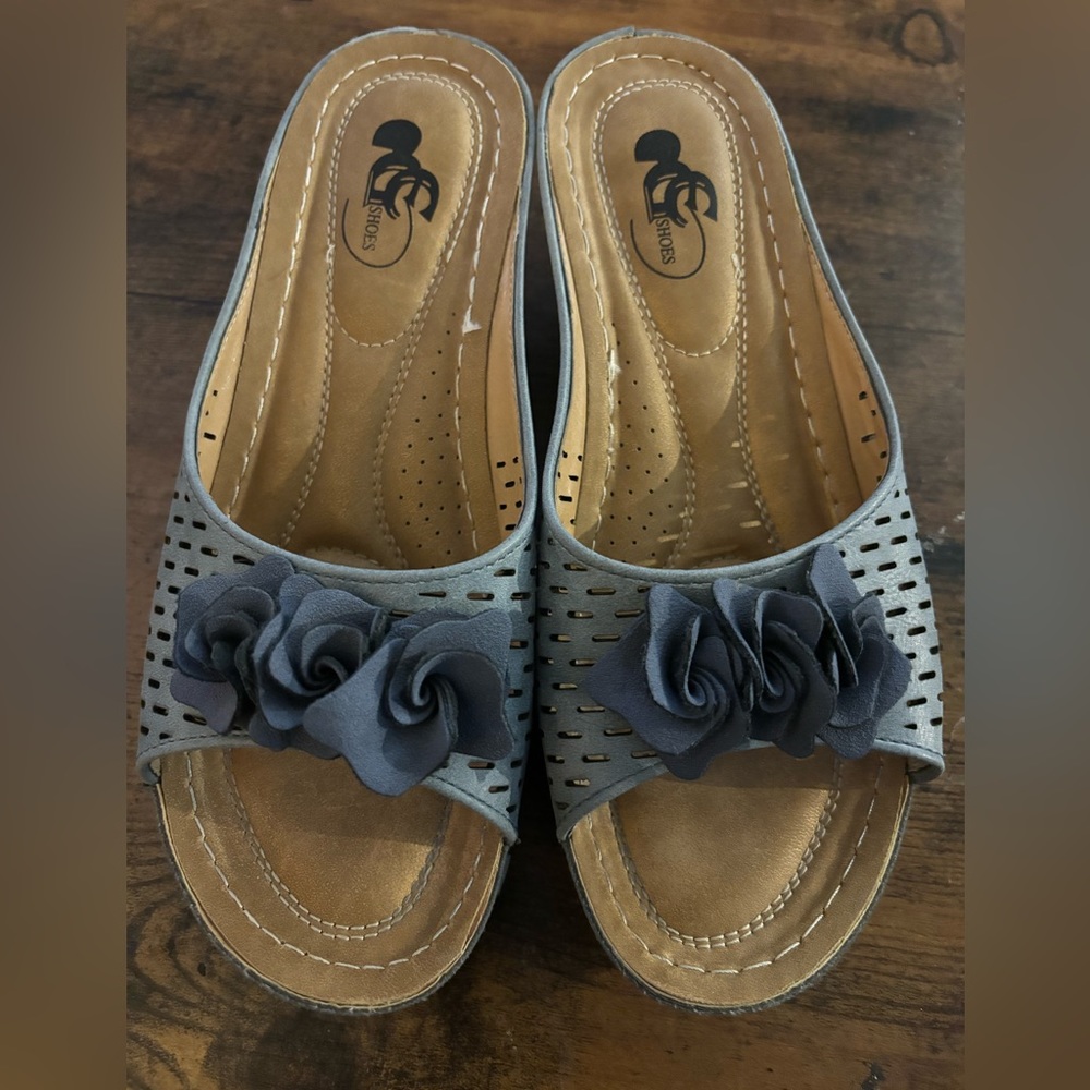 GC Shoes Womens Juliet Wedge Sandal Faux leather Blue Size 10